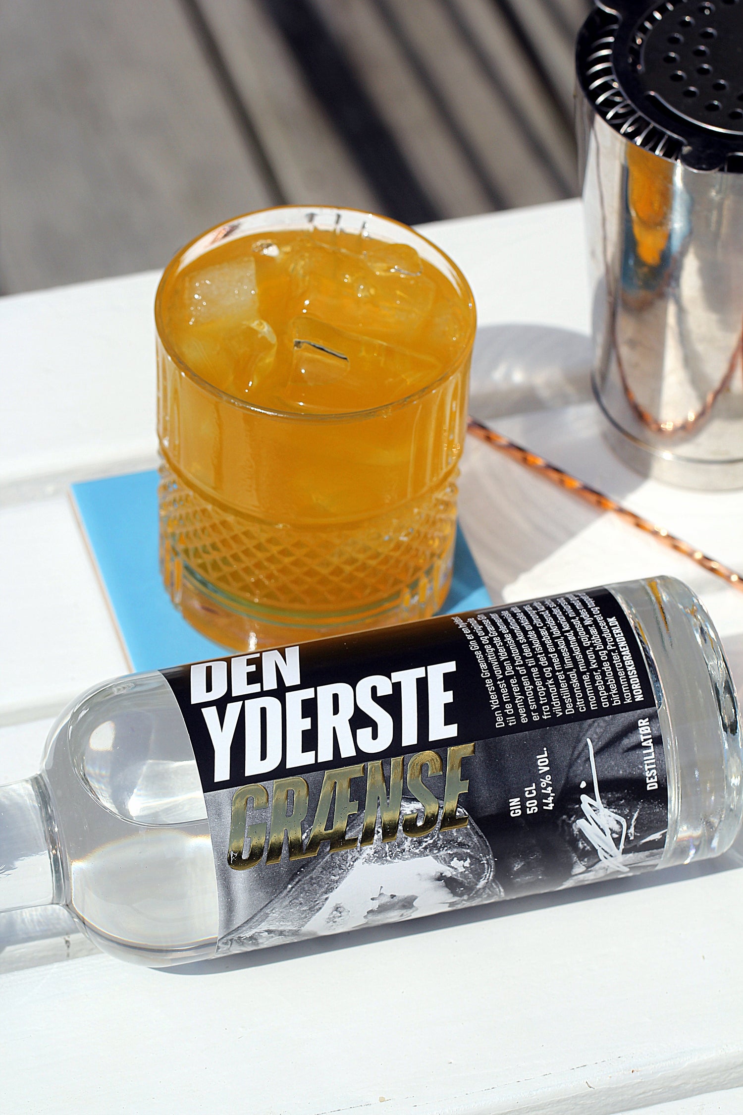 Frank on the Rocks – Frisk citrus med bitter elegance