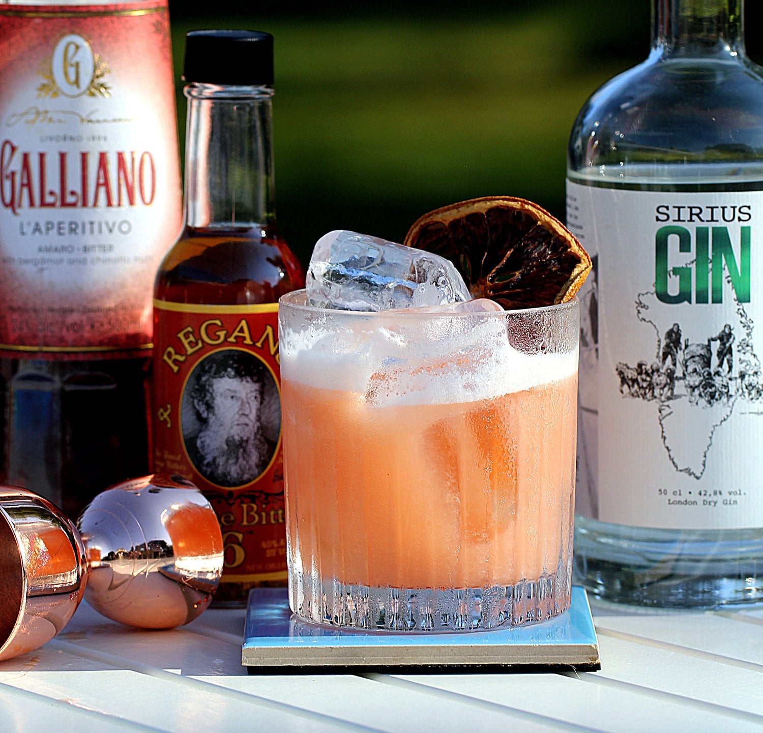 Aperol Grapefruit Sour – en sprød cocktail med bid